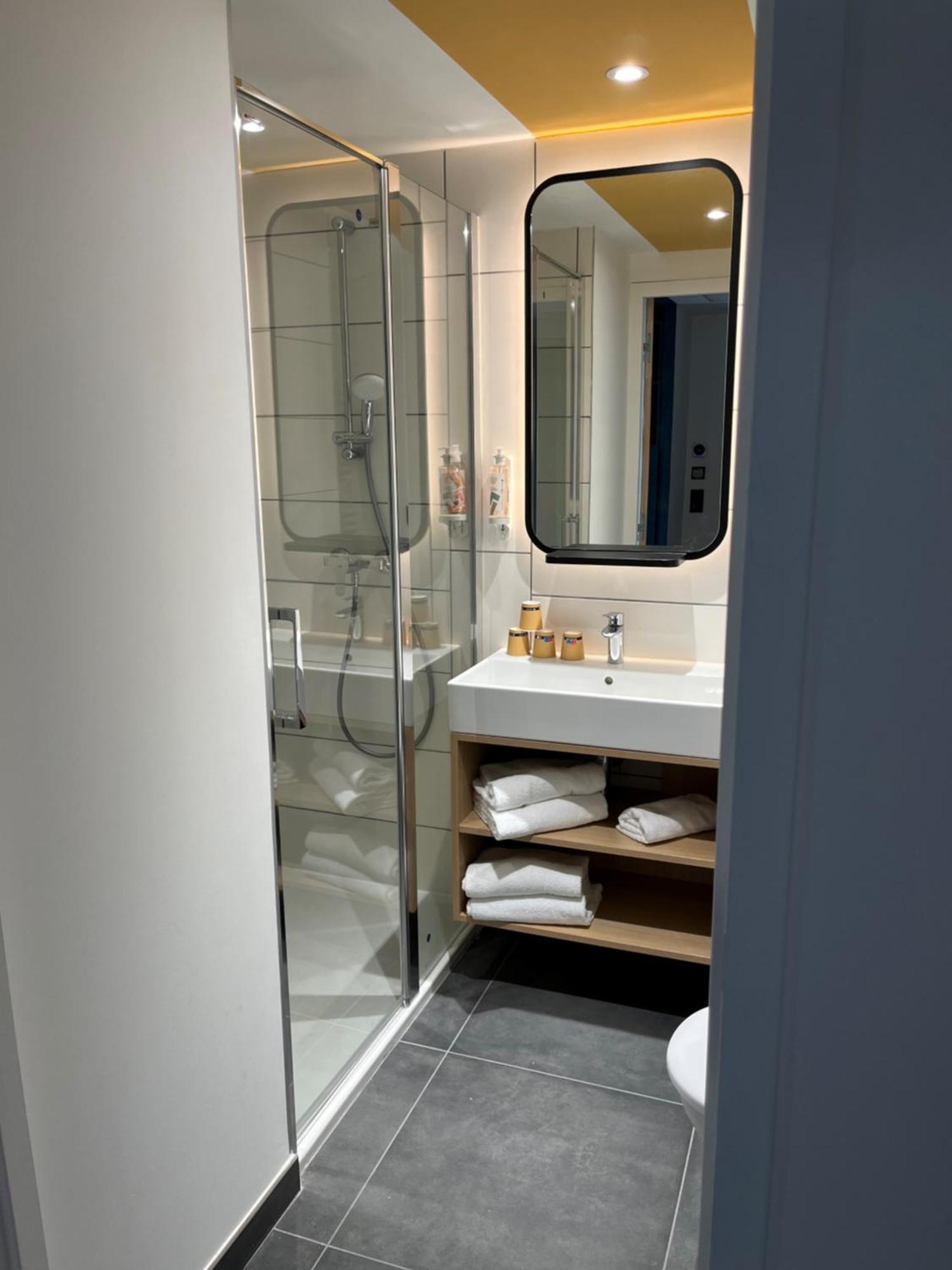 Aparthotel Adagio Access Porte De Camargue Saint-Martin-de-Crau Eksteriør billede