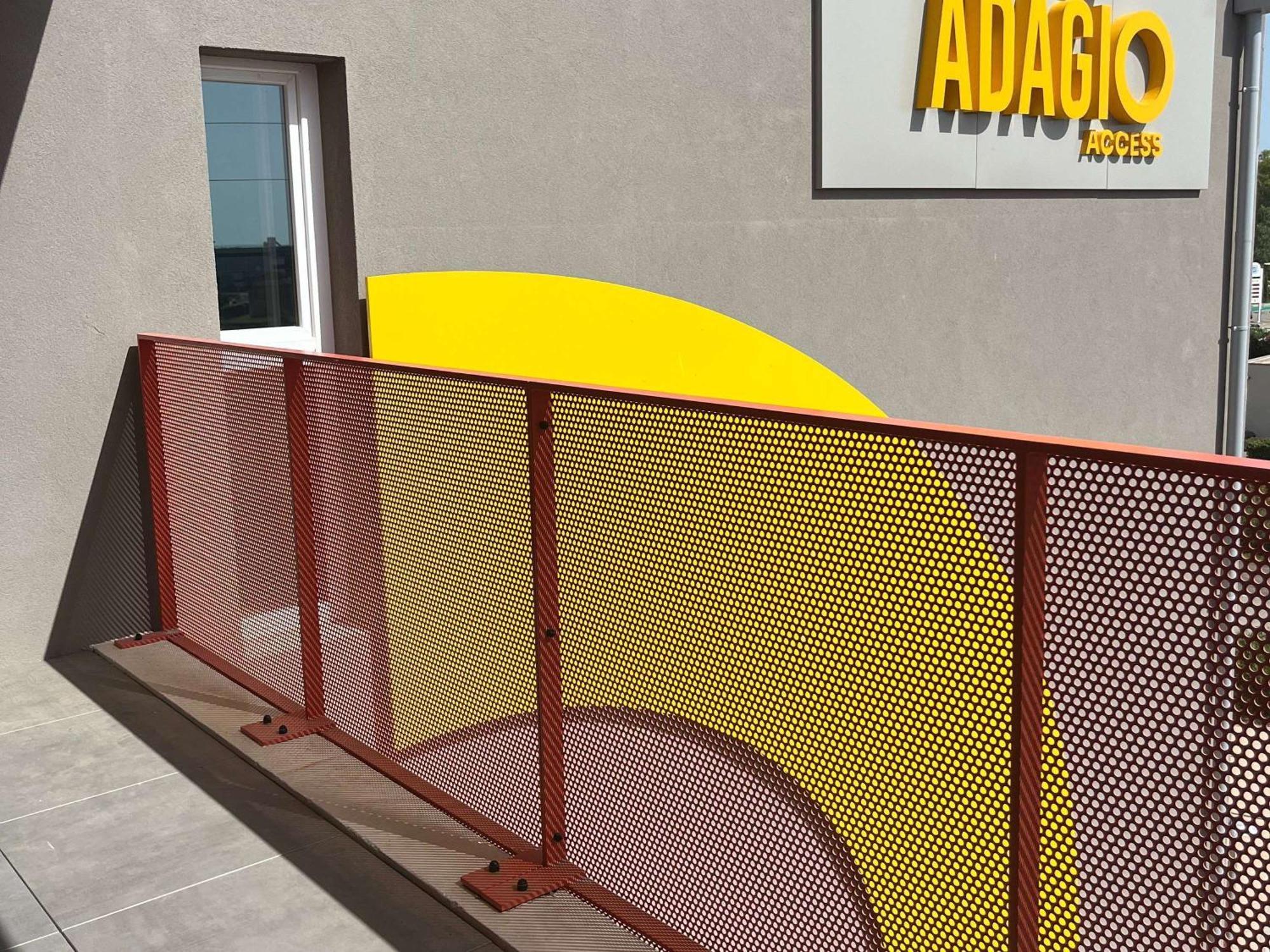 Aparthotel Adagio Access Porte De Camargue Saint-Martin-de-Crau Eksteriør billede