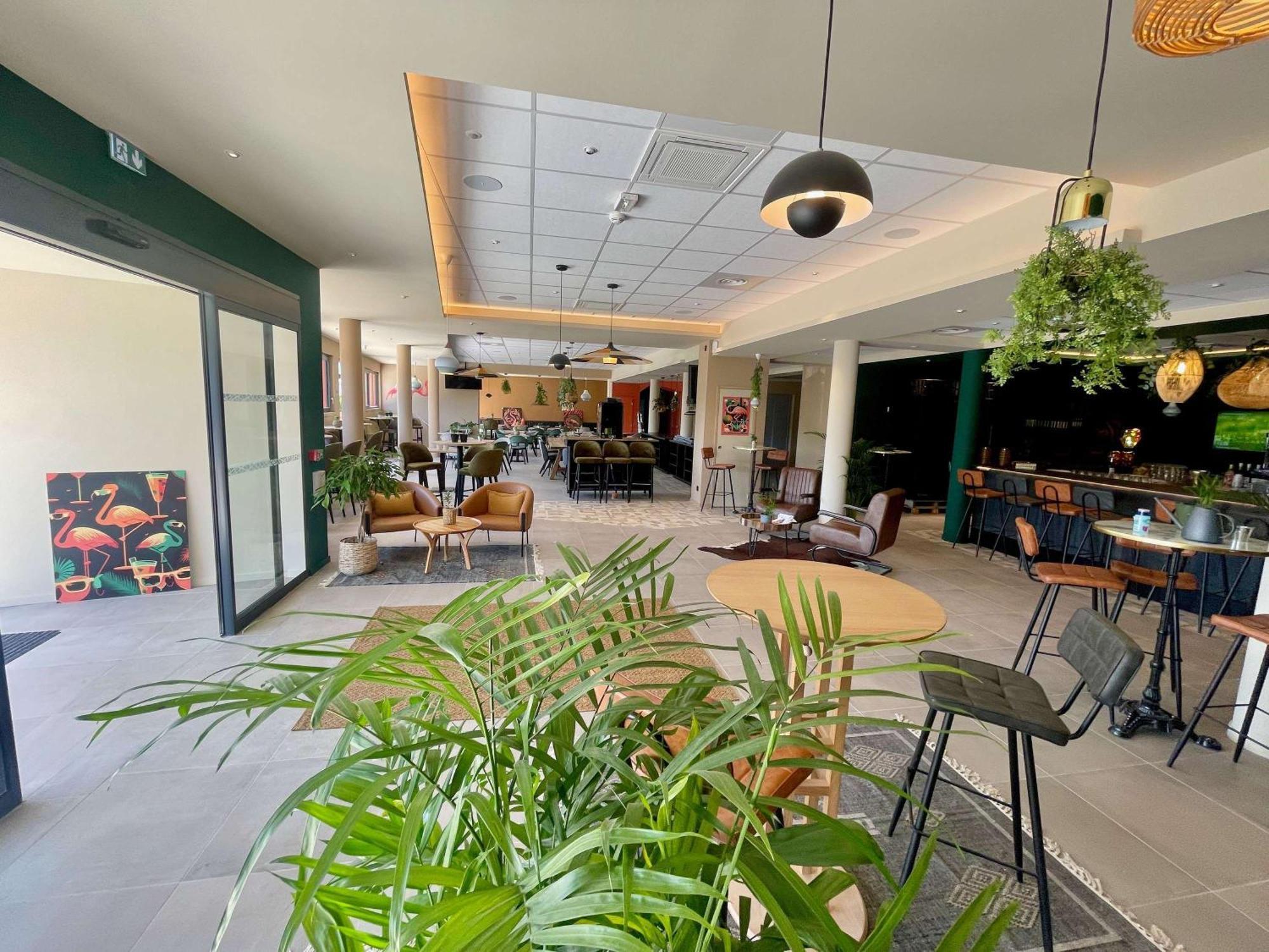 Aparthotel Adagio Access Porte De Camargue Saint-Martin-de-Crau Eksteriør billede